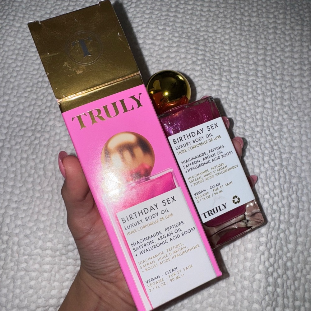 TRULY Birthday Sex Body Oil